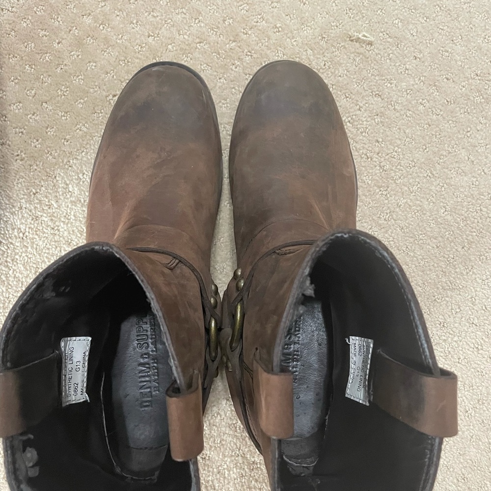 Size 9 men’s but they are great for women!
